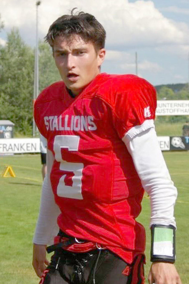 wolves_conor-tait_01